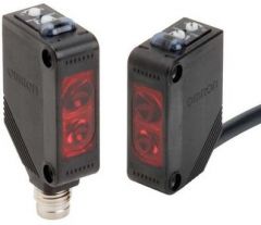 OMRON E3ZLL832M Sensor