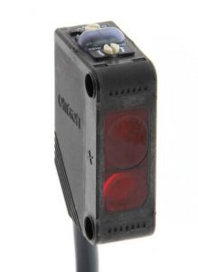 OMRON E3ZLS81 Sensor