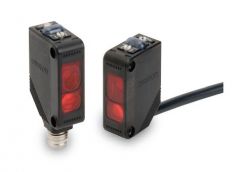 OMRON E3ZLS81M3J03M Sensor