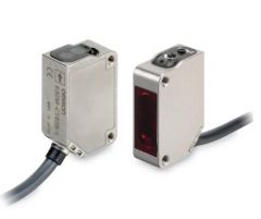 OMRON E3ZMCD67 Sensor