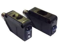 OMRON E3ZT86 Connector