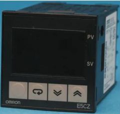 OMRON E5CZQ2MTAC100240 Controller