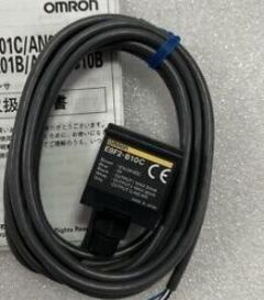 OMRON E8F2B10C Device