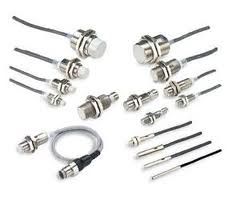Omron TL-W5MC2 Sensor