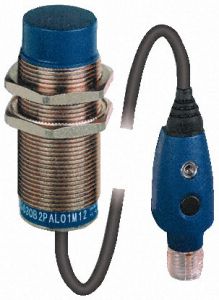 Telemecanique XS612B2PAL01M12 Sensor